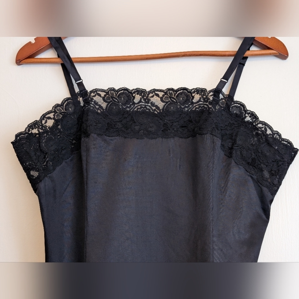 Reitmans Black Lace Cami - Picture 2 of 4